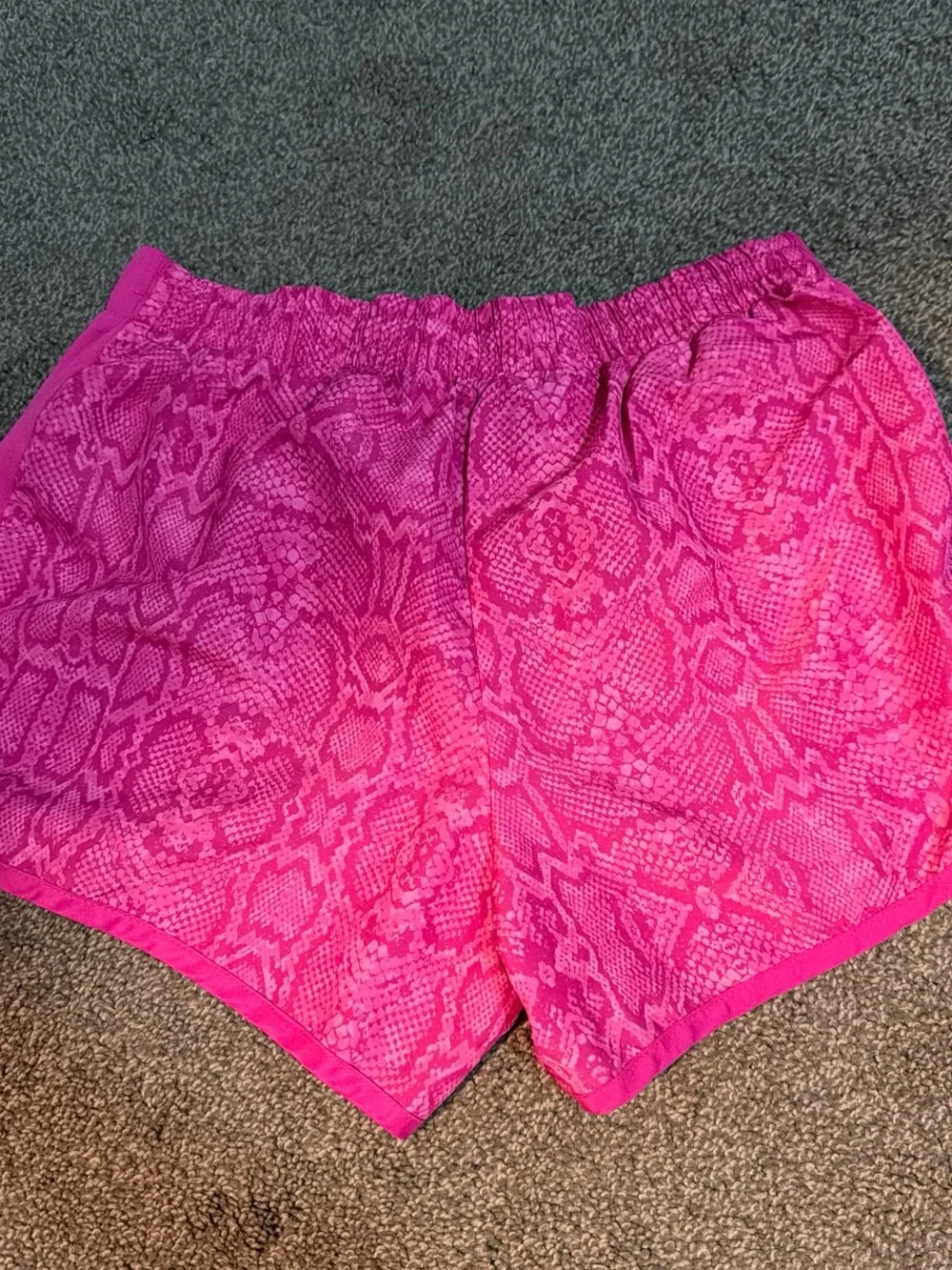 High-Performance Women's Athletic Shorts in Hot Pink Snake Print